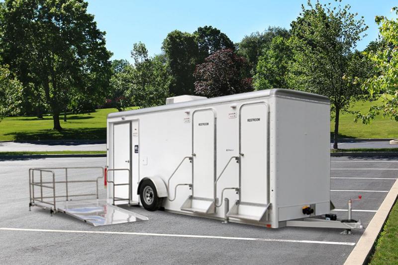 5 Station ADA +4 Restroom Trailer Ready2Go Restroom Trailers, LLC