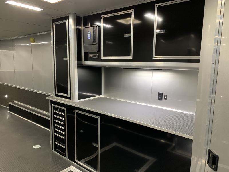 2022 Cargo Mate ALUMINUM Eliminator 34' Race Trailer Bath Pkg Stacker