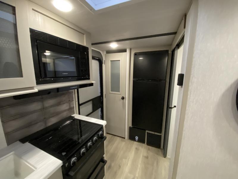 2023 Salem Hemisphere HyperLyte 19RBHL Travel Trailer Advantage RV
