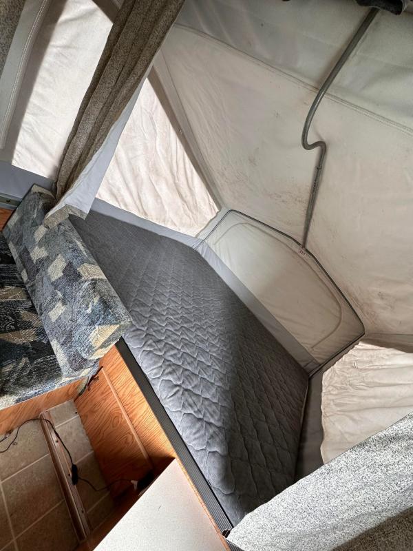 2004 Jayco M10K Popup Camper Kentucky Toyz located in LaFollette, TN