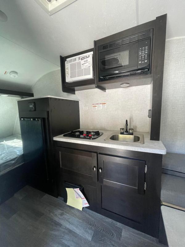 2023 Braxton Creek 17FD Teardrop Camper Kentucky Toyz located in