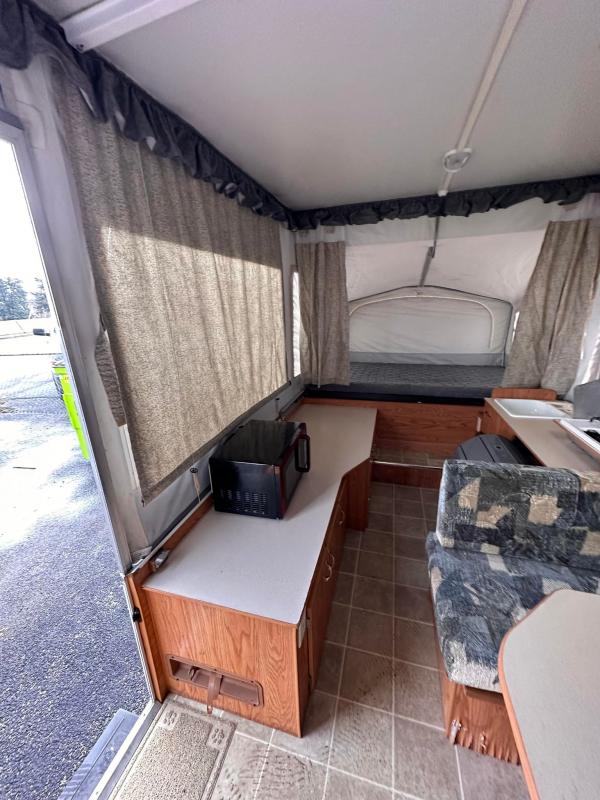 2004 Jayco M10K Popup Camper Kentucky Toyz located in LaFollette, TN