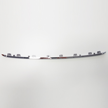 Grilla para Ford Paragolpe / Parante / Capot Focus Kinetic Desde 2015 N§1 superior cromada