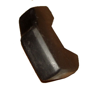 Uña de Paragolpe para Ford Falcon 1982 / 1987 trasera derecha