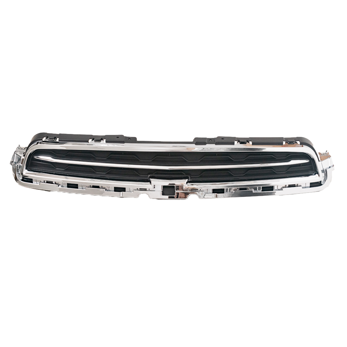 Parrilla para Chevrolet Tracker 2013 / 2016 con Moldura cromada superior