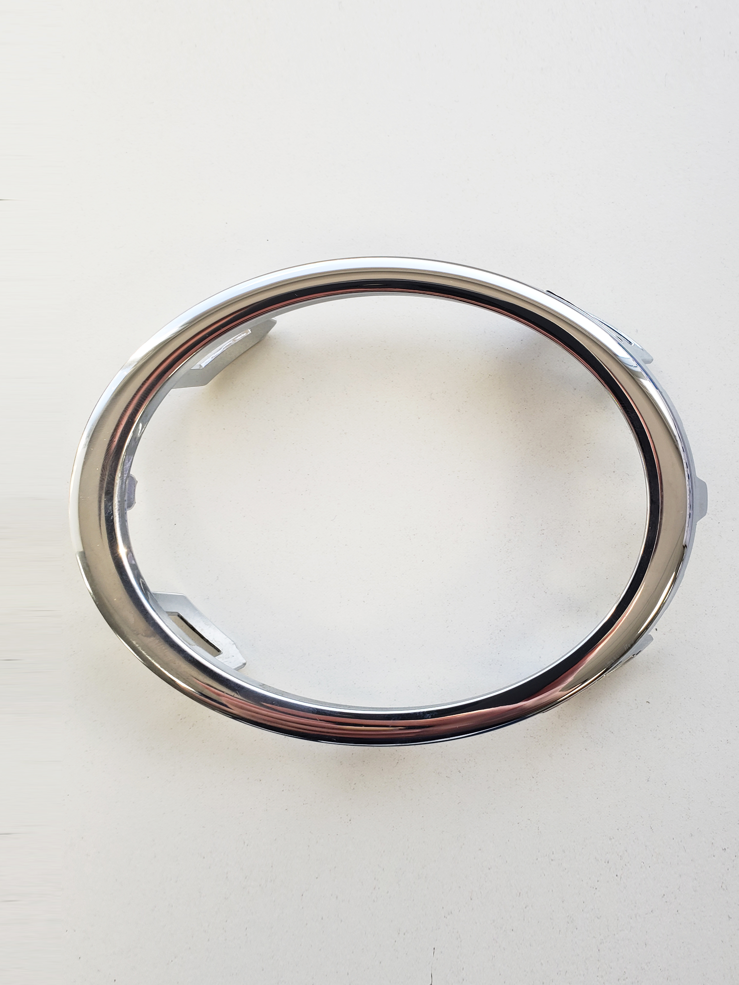 Aro de faro derecho para Amarok 2010-2012 Auxiliar cromado