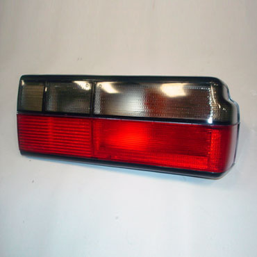 Faro trasero derecho para Senda 1992 A 1995 Fume