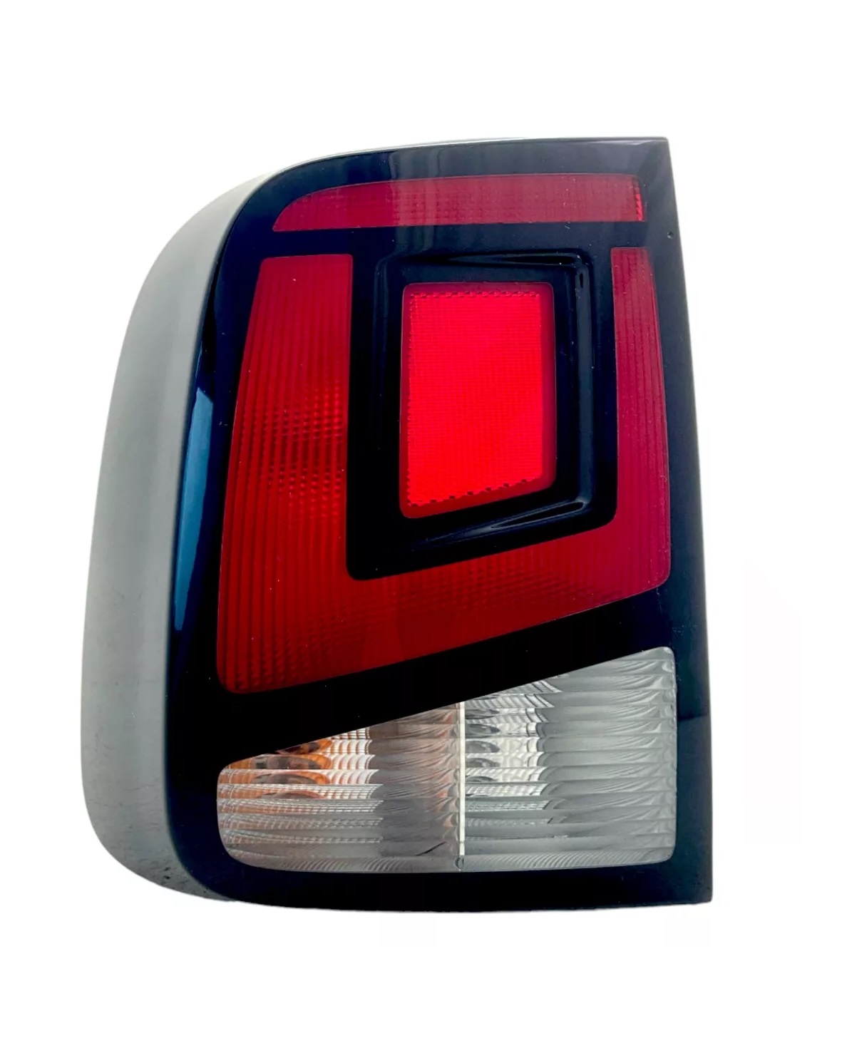 Faro trasero izquierdo para Volkswagen Saveiro Trend G9 2023 en Adelante