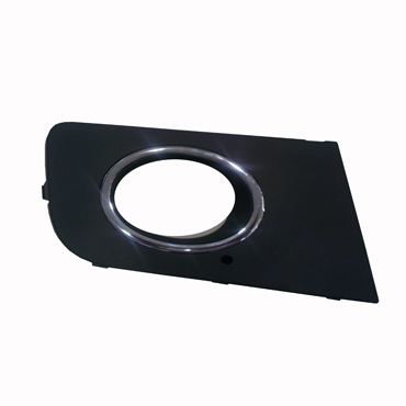 Grilla para Volkswagen Paragolpe / Parante / Capot Amarok 2013 / 2016 Lat Parag P / Faro Aro cromado izquierdo