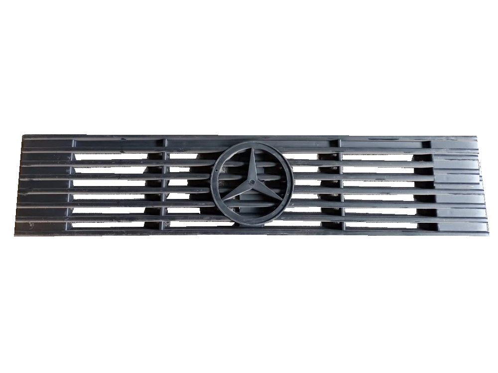 Parrilla para Mercedes-Benz 710 plástica