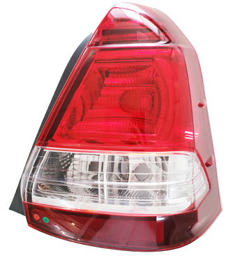 Faro Etios 2012-2016 trasero 4 Ptas con Retro F / Oscuro derecho
