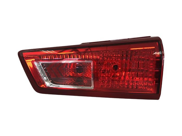 Faro Innova Desde 2018 trasero interior izquierdo