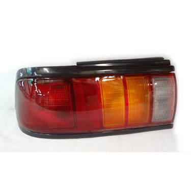 Faro Sentra 1992-1994 Mexicano Rojo / Ambar / Bco trasero izquierdo
