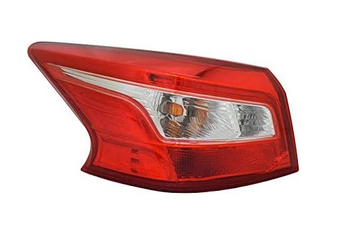 Faro Sentra 2017-2019 trasero exterior izquierdo