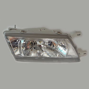 Óptica para Nissan Sentra 1996 / 2000 izquierda Policarb B14