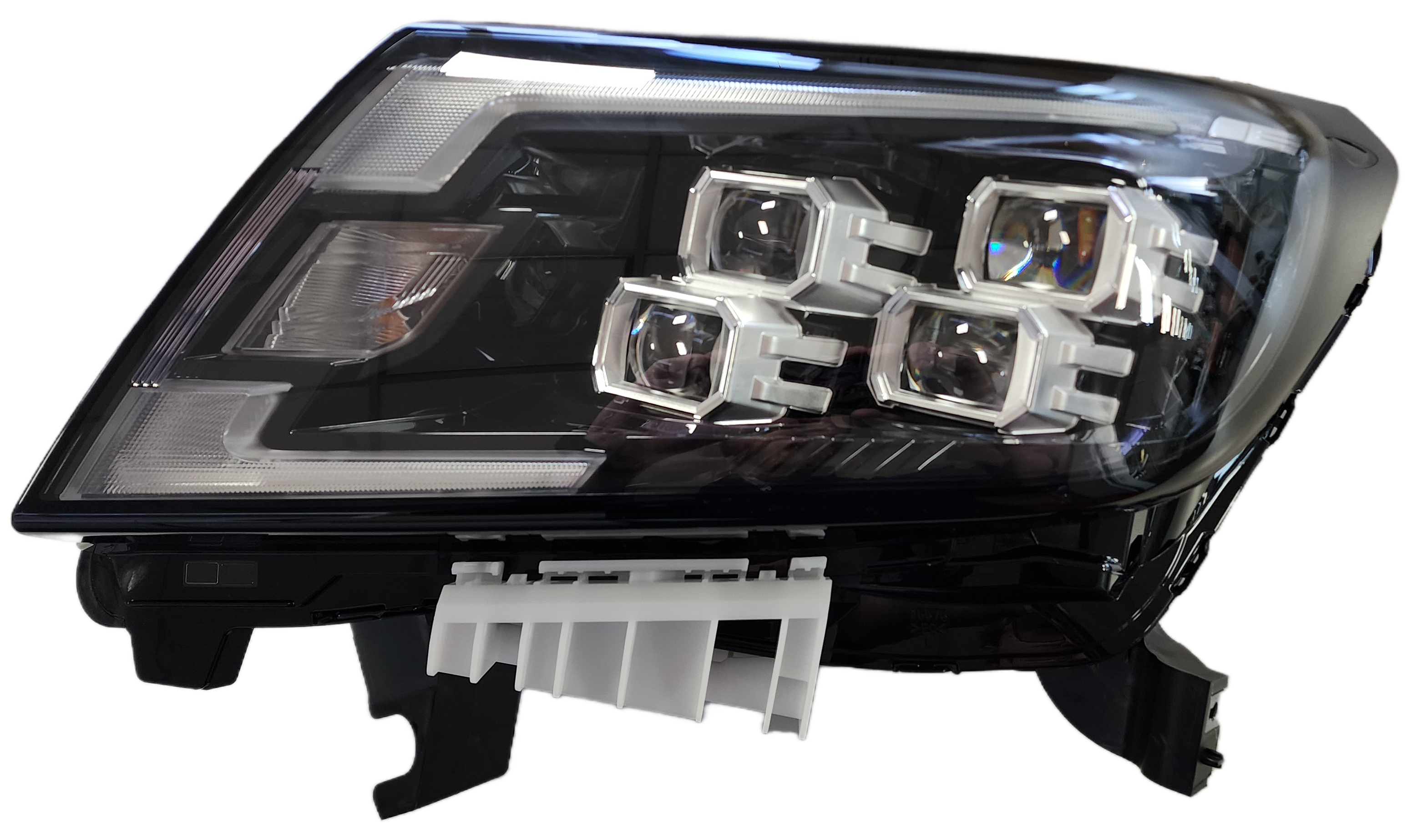 Óptica para Nissan Frontier Desde 2022 izquierda con LED