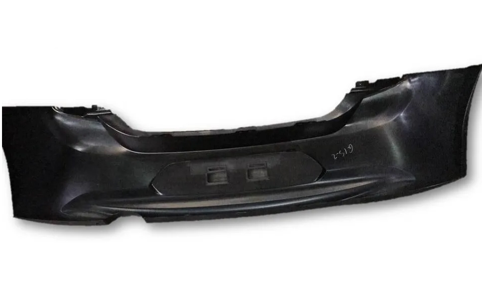 Paragolpe para Nissan March 2014 / 2018 trasero