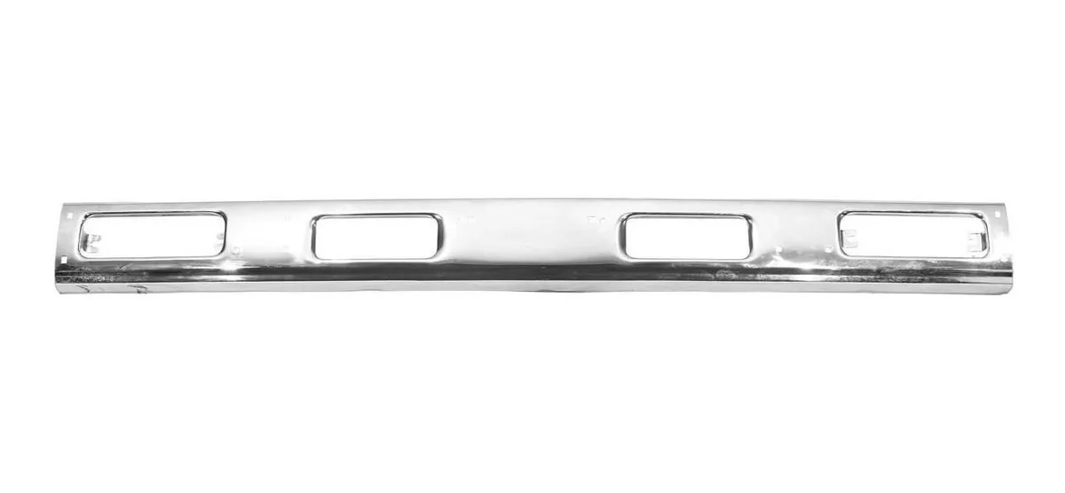 Paragolpe para Chrysler Pick-Up 1979 / 1997 720 delantero Mexico