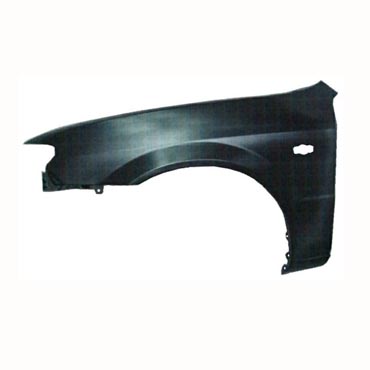 Guardabarro delantero derecho para 323 2000-2001