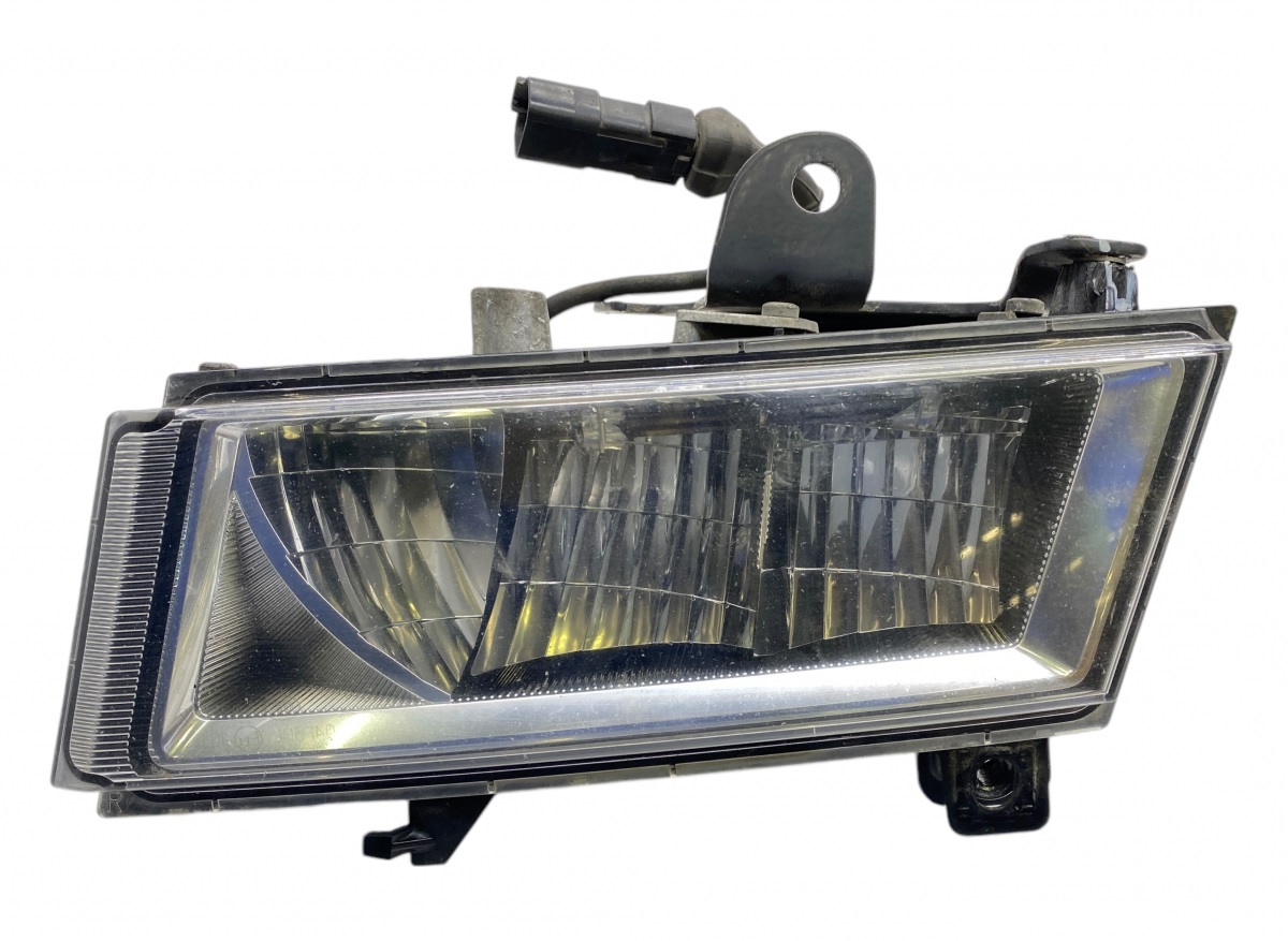 Faro Auxiliares Serie 7 Desde 2021 izquierdo