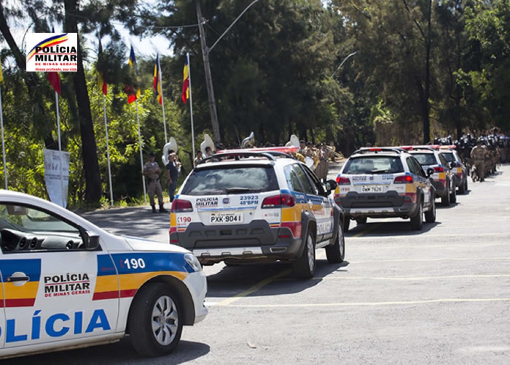 Uberlândia - Fuzis, munições e carregadores são apreendidos com quadrilha