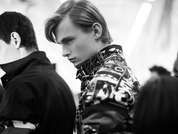 Ephemeral Relief: Backstage Milan Fashion Week Men’s Spring/Summer 2018
