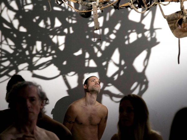 Nudists flock the Palais de Tokyo