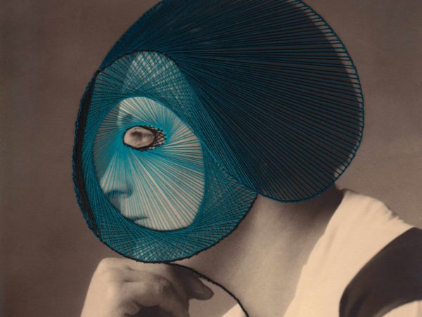 Maurizio Anzeri’s ‘needle heads’ turn nostalgic subjects into alien bodies