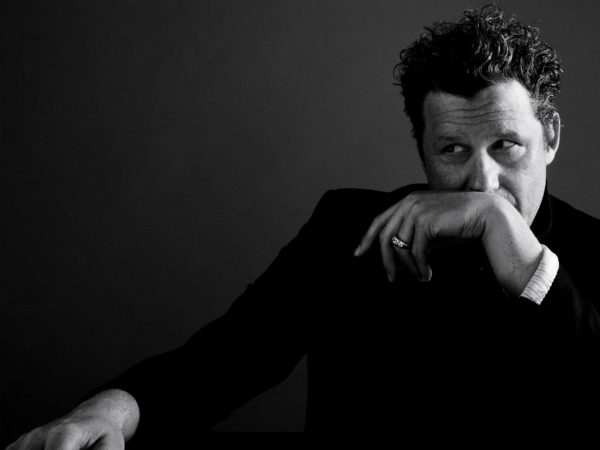 Isaac Mizrahi unites his creative threads through cabaret
