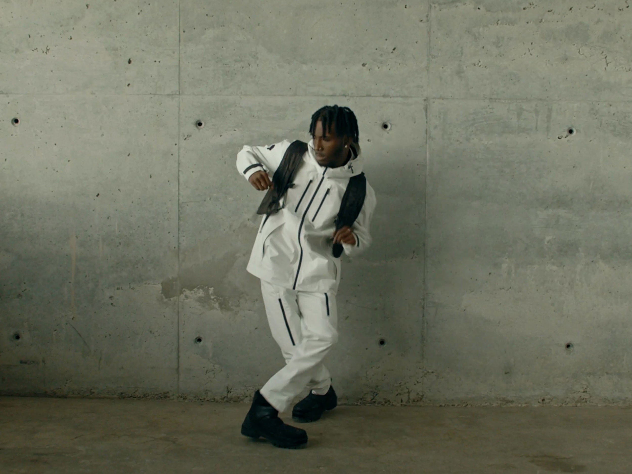 In 160 bpm we trust: Capturing the frenetic and rhythmic footwork of Ahmad da Dancer