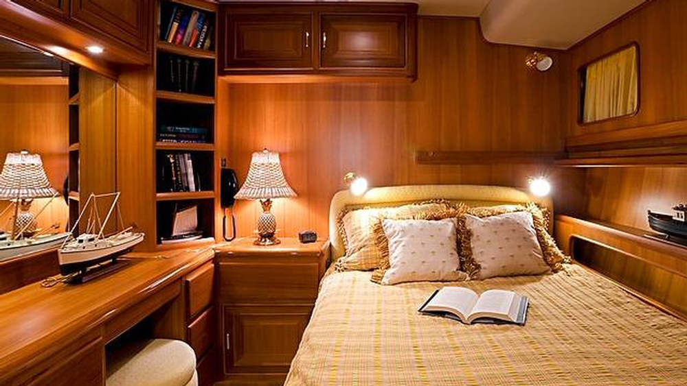 fleming yachts, fleming 65, cruising yachts, bedroom