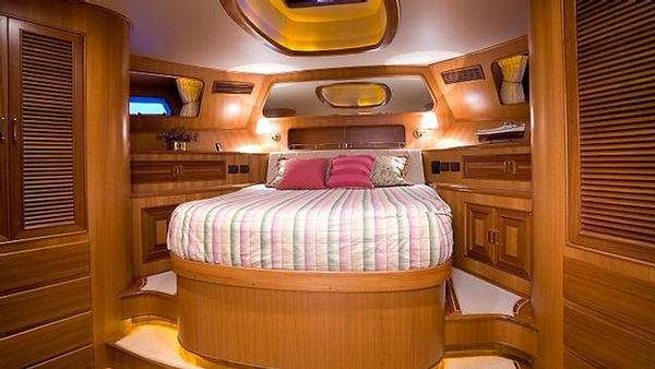 fleming yachts, fleming 65, cruising yachts, bedroom