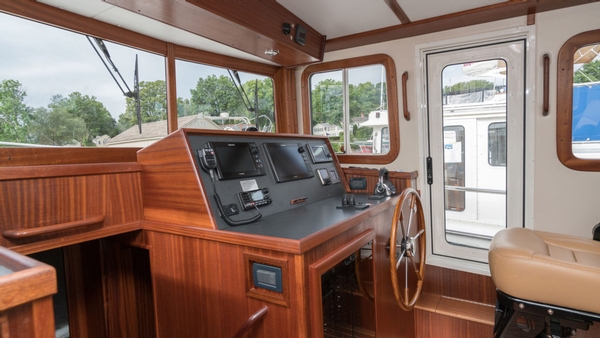 Nordic Tugs, Nordic tug 40, trawler, helm, steering wheel