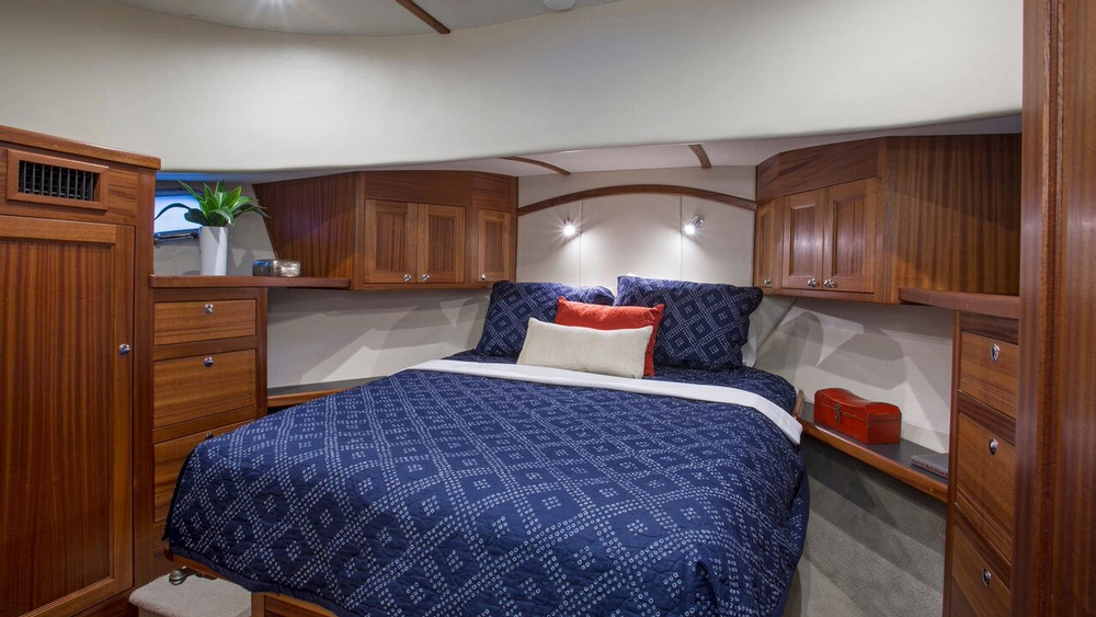 Nordic Tugs, Nordic tug 44, trawler, master bedroom