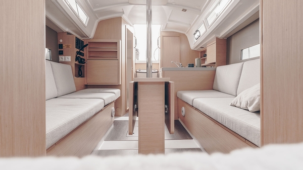 beneteau, oceanis 30.1, sailboat, interior cabin
