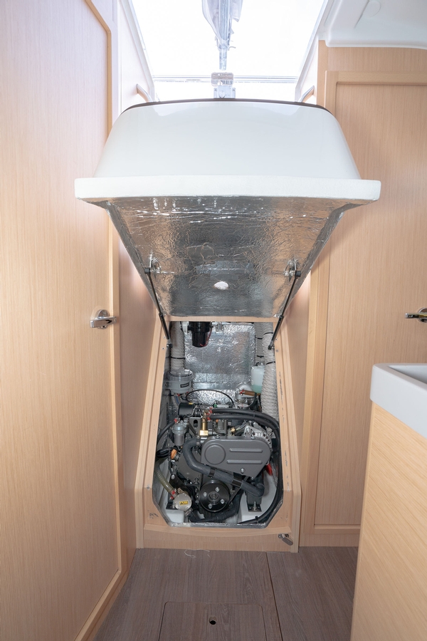 beneteau, oceanis 30.1, sailboat, engine