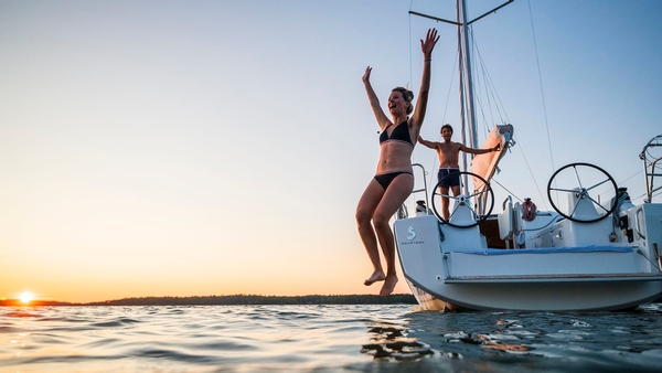 beneteau, oceanis 30.1, sailboat, swimming