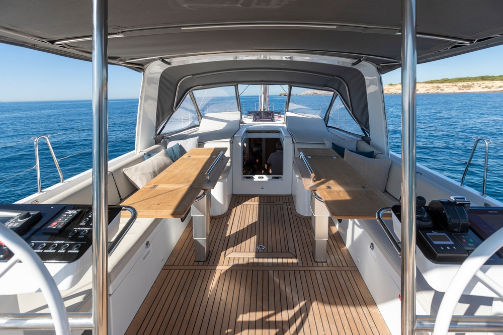 beneteau, oceanis yacht 54, sailboat, seating