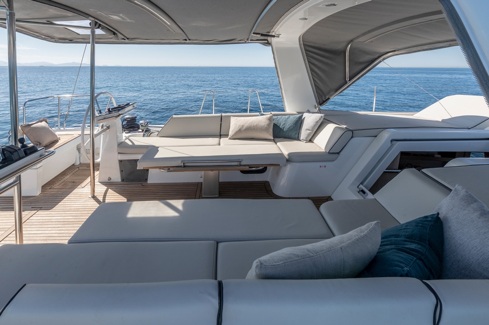 beneteau, oceanis yacht 54, sailboat, seating