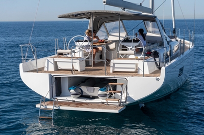 beneteau, oceanis yacht 54, sailboat, stern