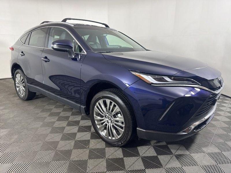 2024 Toyota Venza LE