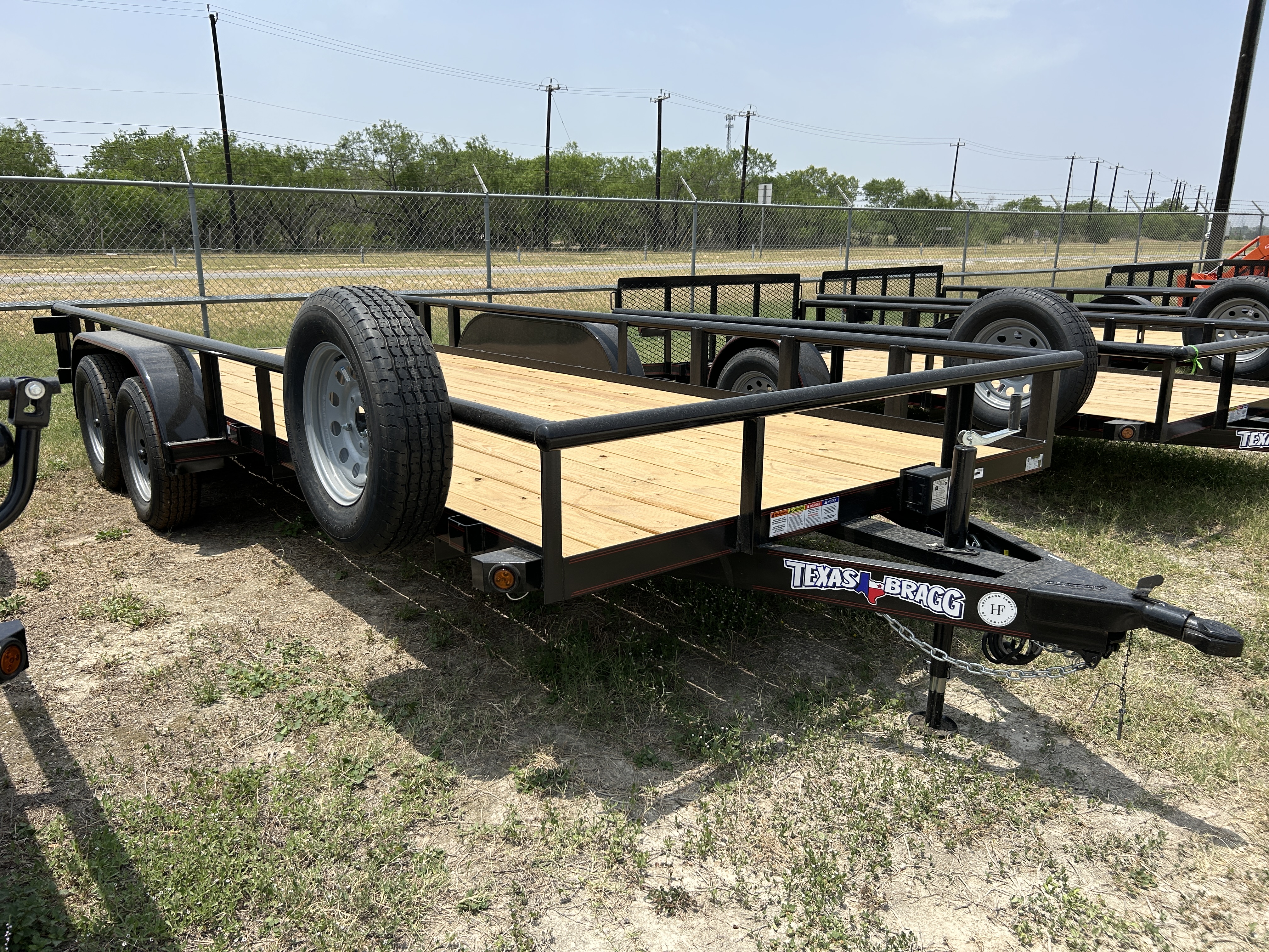 TEXAS BRAGG EA18P70 18' P 3500AX WB 2BD SIR SPARE:038074