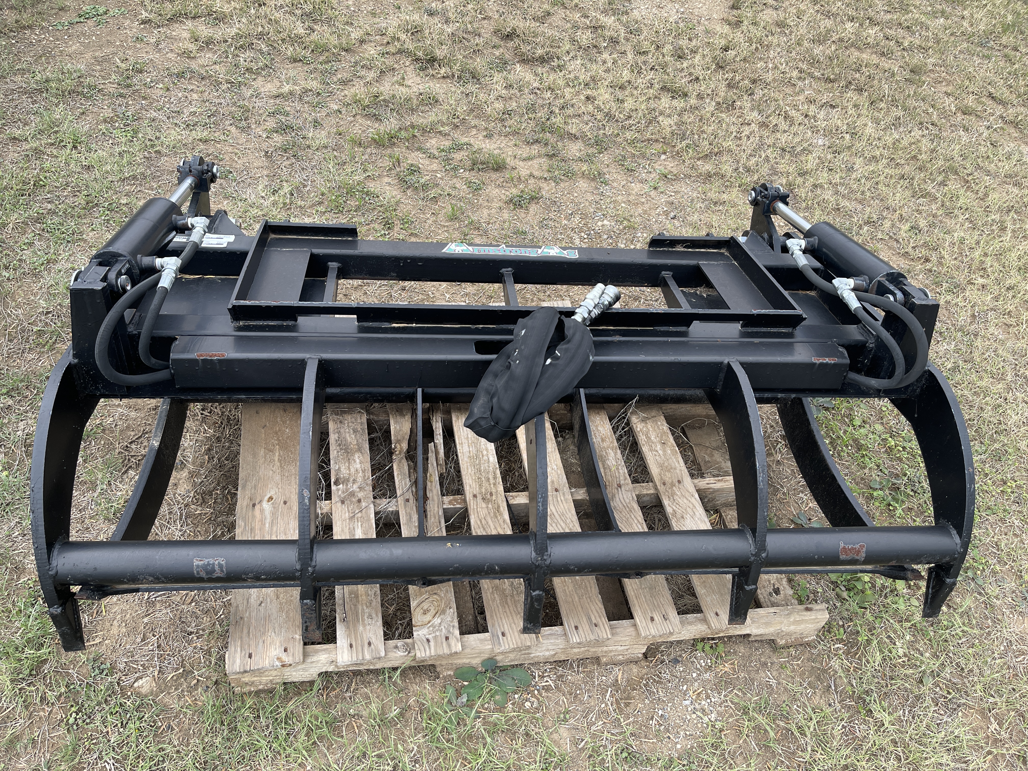 Photo of 2022 ARMSTRONG AG BGR64-5-SKID BRUSH RAKE GRAPPLE 64" 5 TINE SKID STEER in Adkins, TX ARMSTRONG AG BGR64-5-SKID BRUSH RAKE GRAPPLE 64" 5 TINE SKID STEER  038089