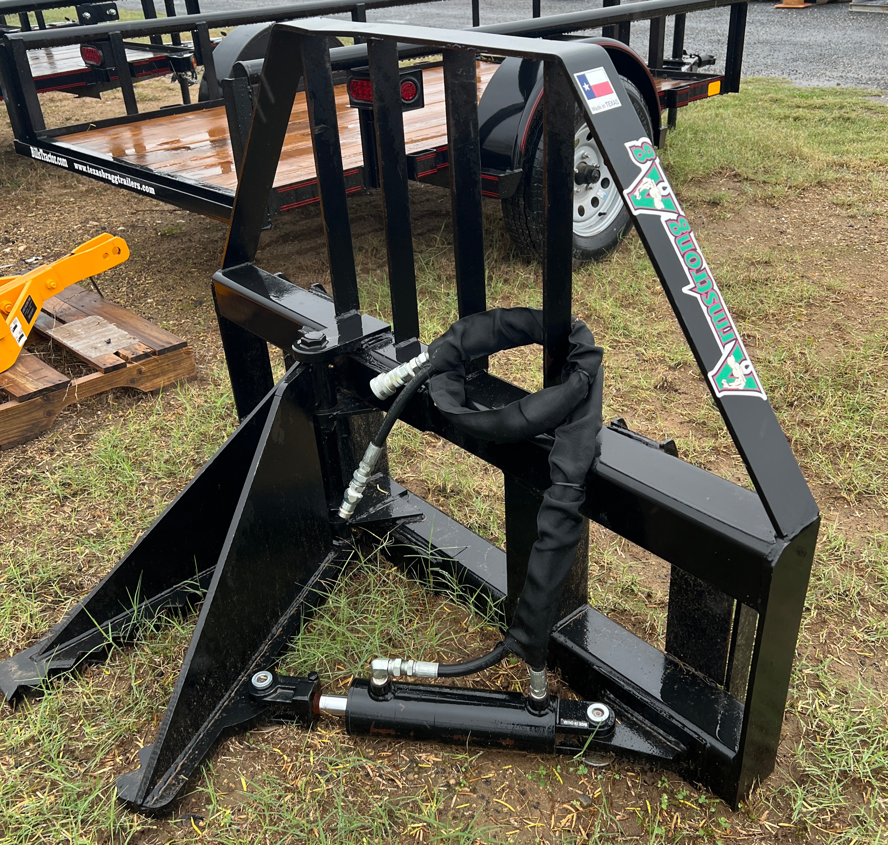 Photo of 2023 ARMSTRONG AG TPHF HYDRAULIC TREE PULLER in Adkins, TX