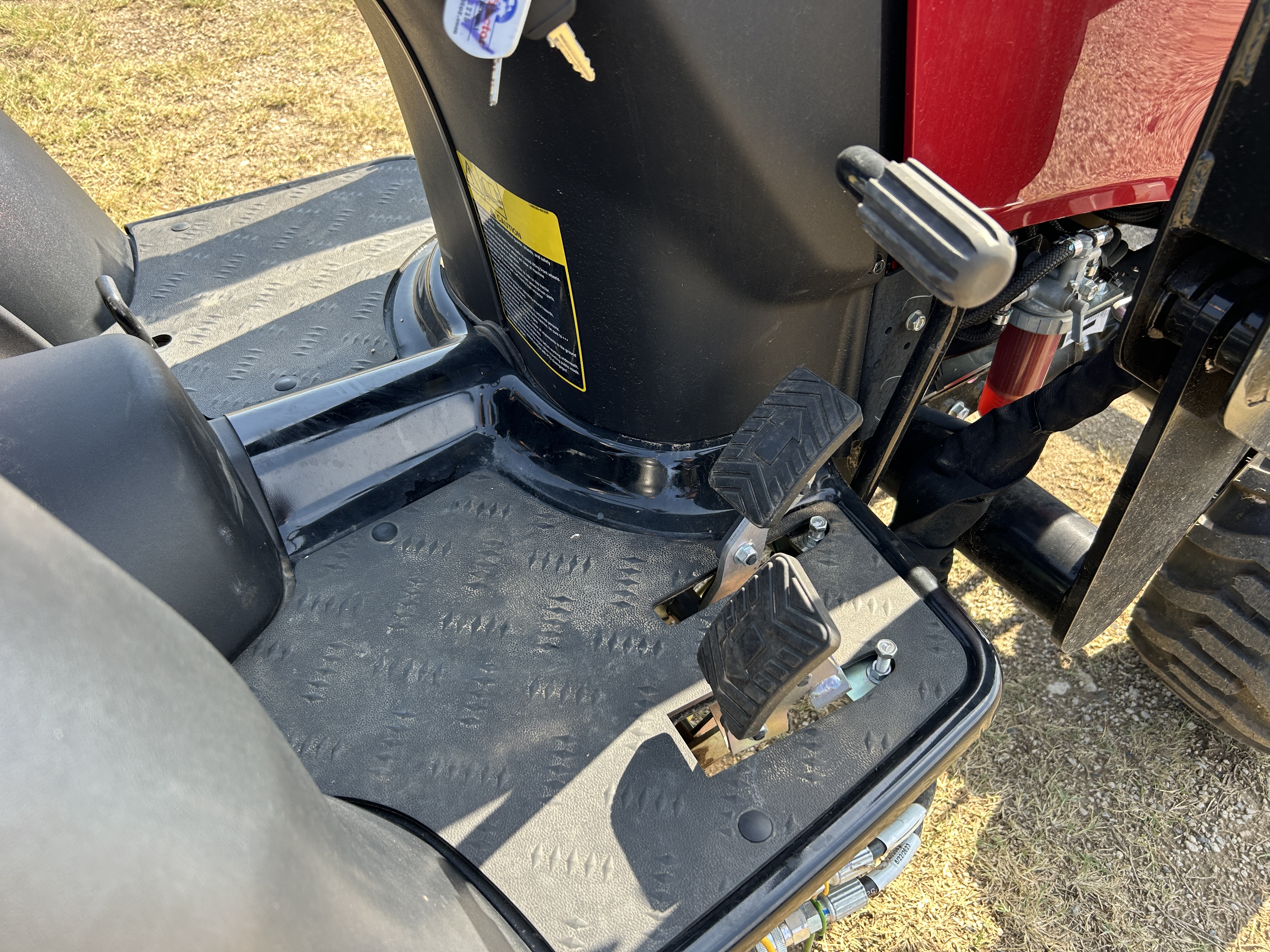 YANMAR TRACTOR SA223BI-L SA223 HST IND TIRES LDR:040749