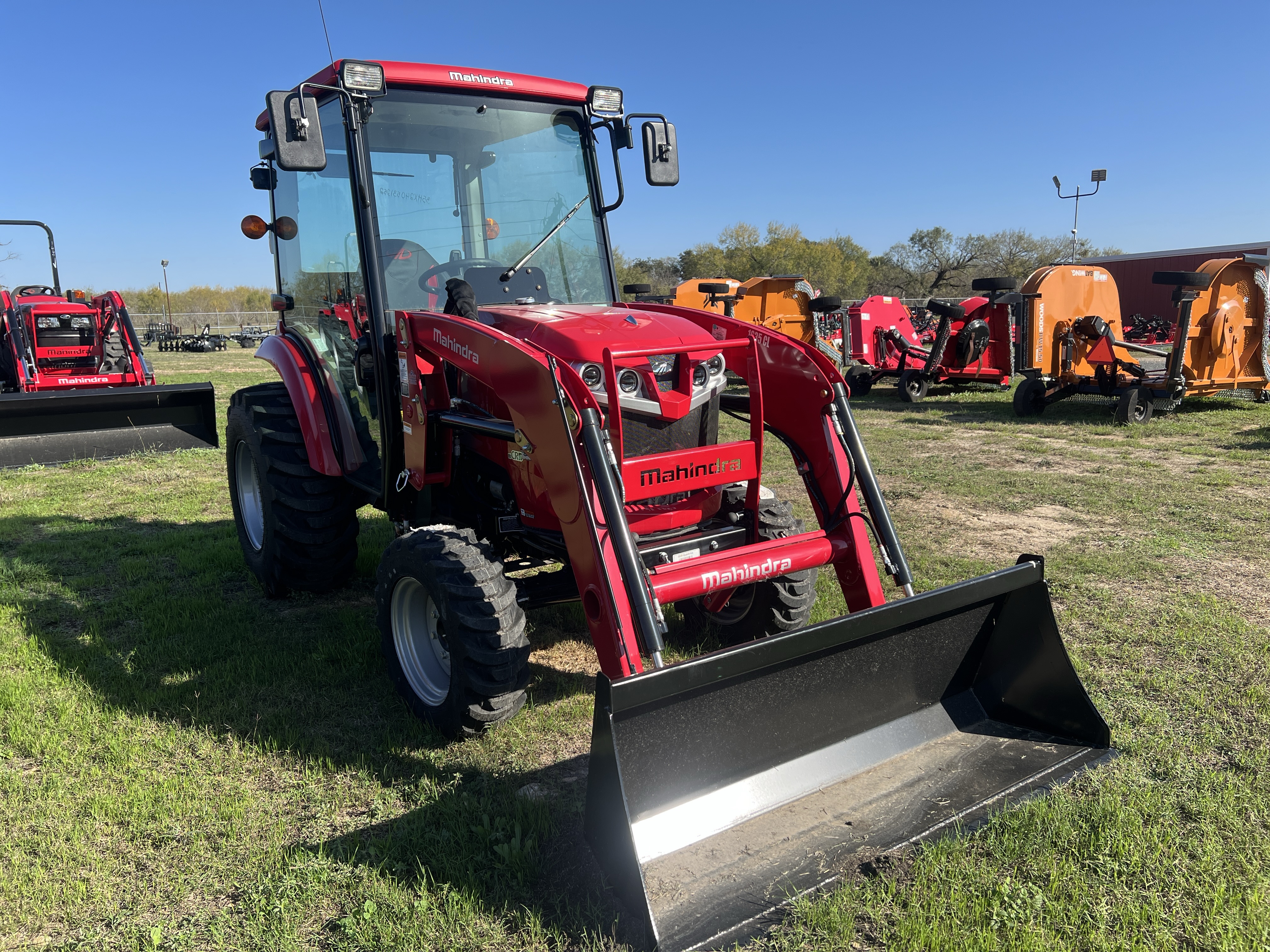 Photo of 2024 MAHINDRA TRACTORS 16354CHIL 1635HST CAB in Adkins, TX - 4,  MAHINDRA TRACTORS 16354CHIL 1635HST CAB:040813