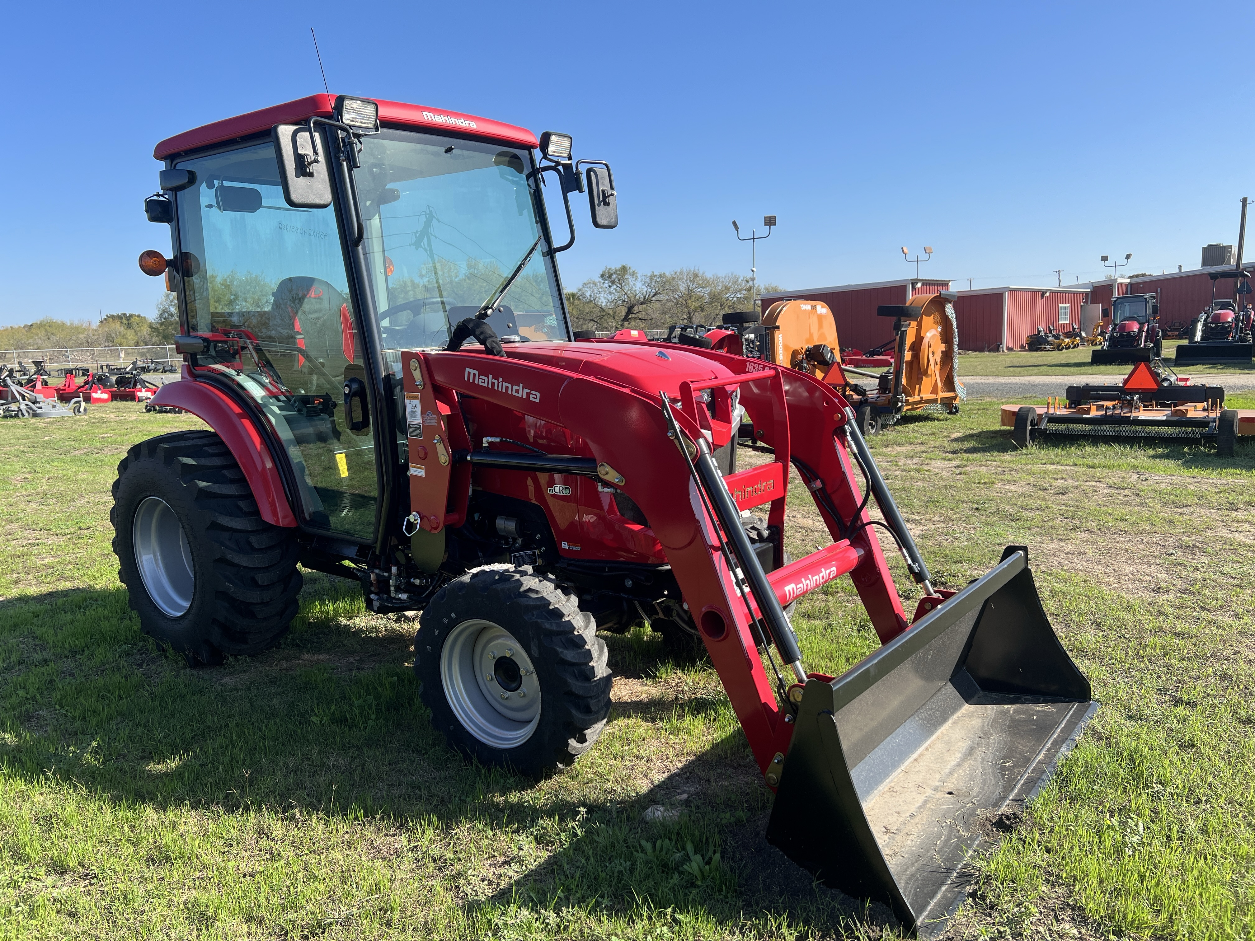 Photo of 2024 MAHINDRA TRACTORS 16354CHIL 1635HST CAB in Adkins, TX - 5,  MAHINDRA TRACTORS 16354CHIL 1635HST CAB:040813