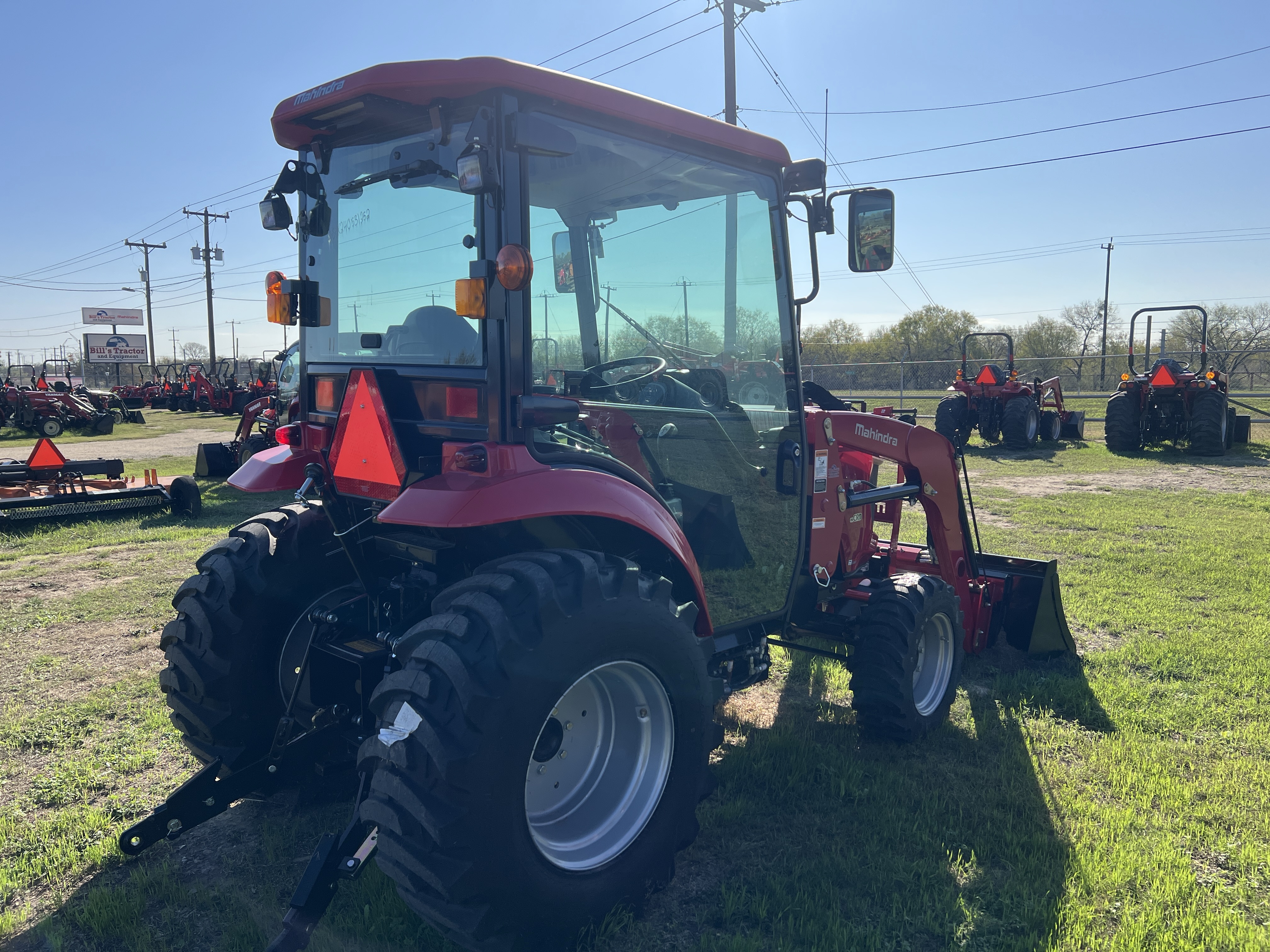 Photo of 2024 MAHINDRA TRACTORS 16354CHIL 1635HST CAB in Adkins, TX - 7,  MAHINDRA TRACTORS 16354CHIL 1635HST CAB:040813