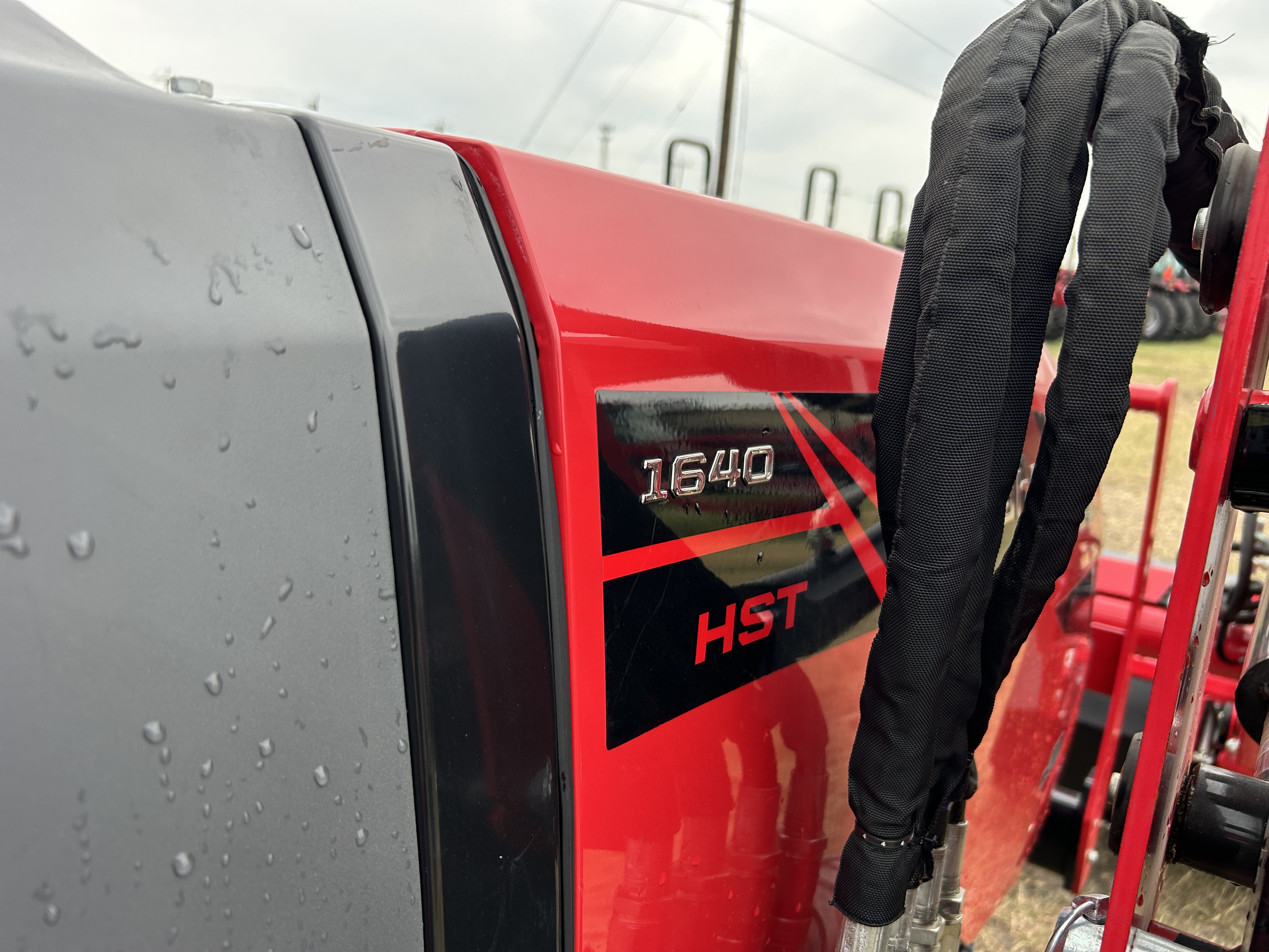 MAHINDRA TRACTORS 16404FSIL 1640 SST 4WD:041153