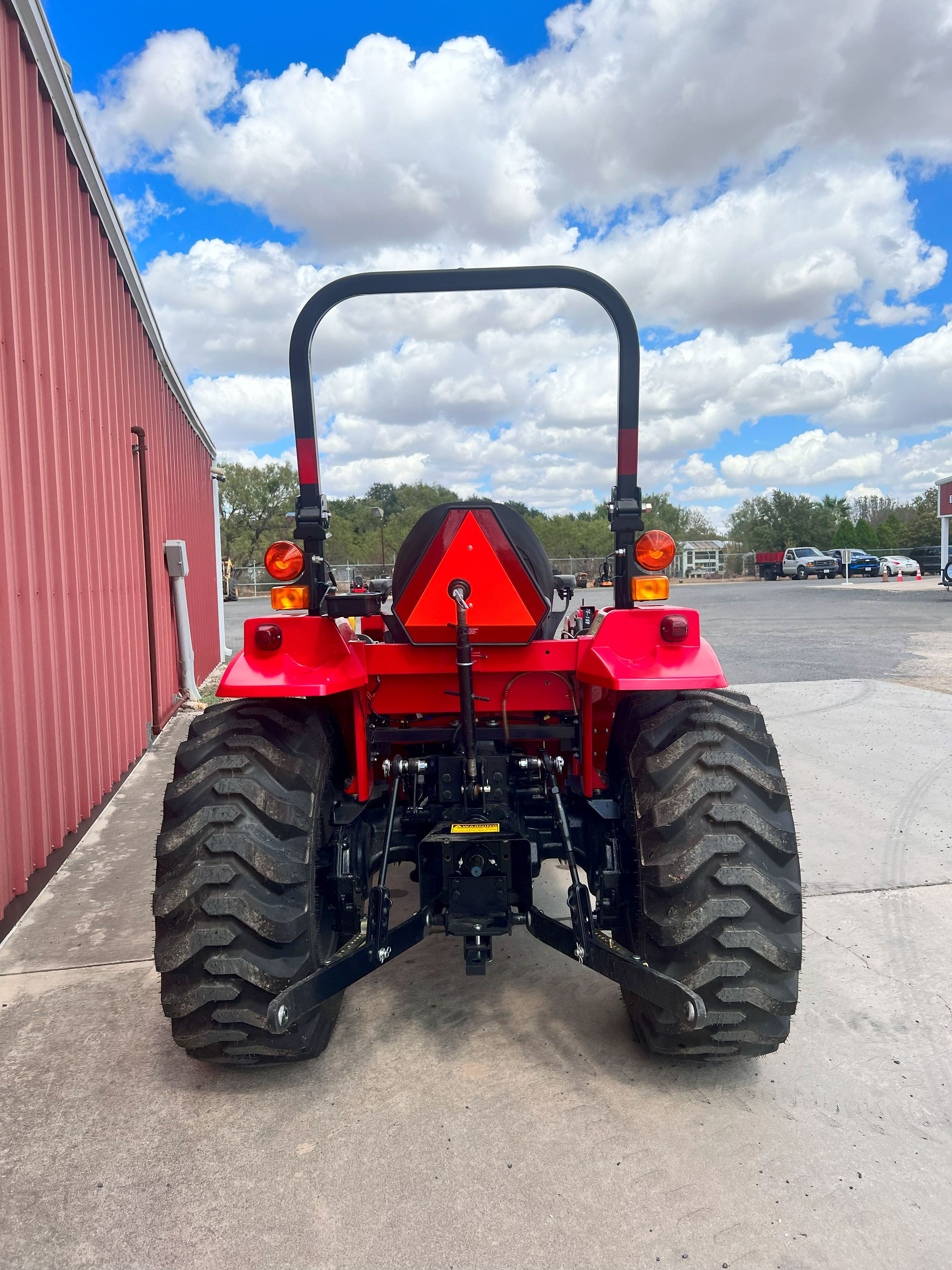 Photo of 2024 MAHINDRA TRACTORS 16264FSIL 1626 SST 4WD in Adkins, TX - 10,  MAHINDRA TRACTORS 16264FSIL 1626 SST 4WD:041249